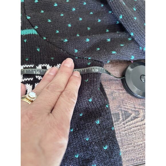 Donkey Kong Christmas sweater youth XL Unisex Womens Small XS Video Game Holiday - Picture 4 of 5